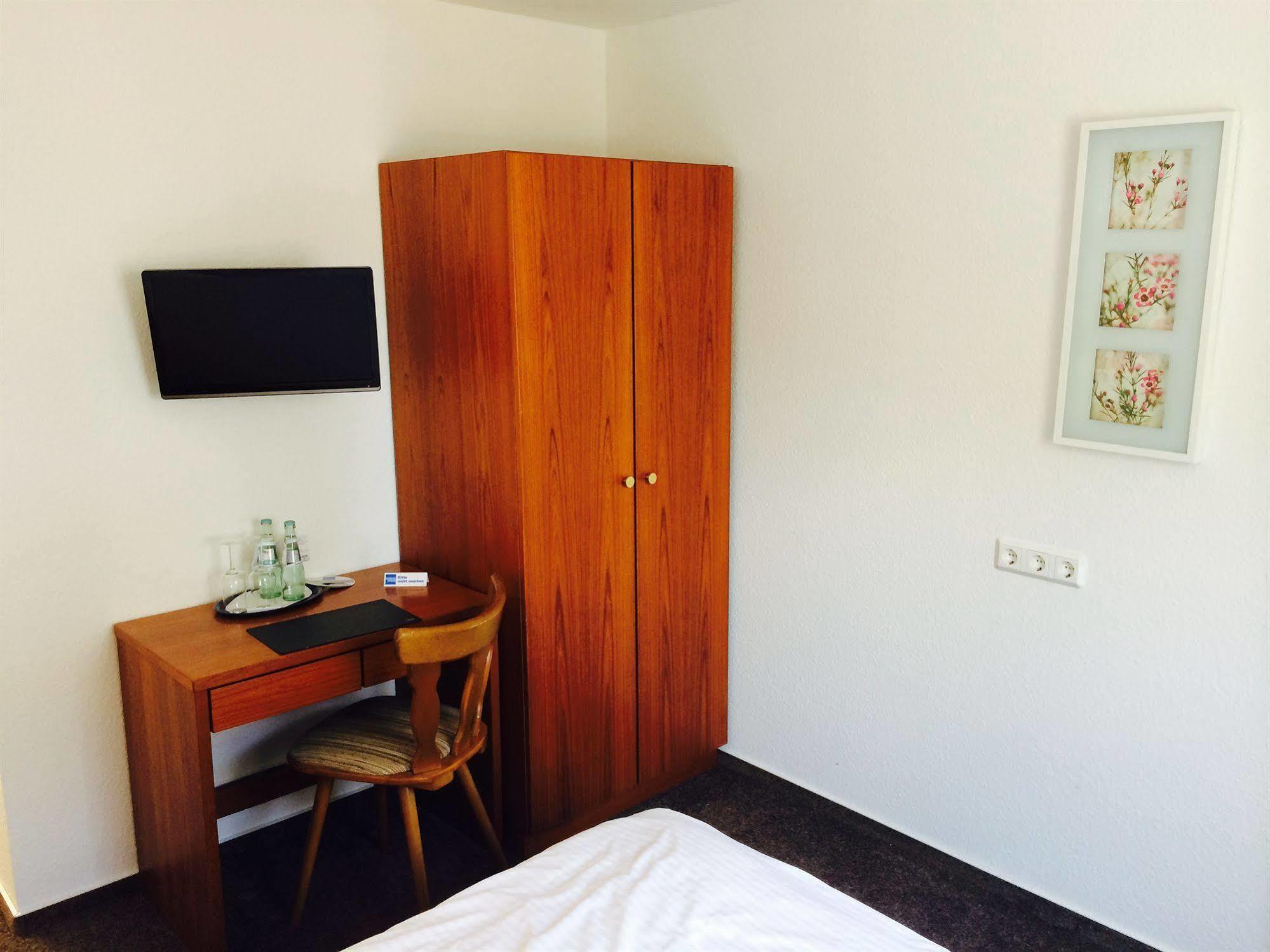 & Am Theaterplatz Hotel 2*