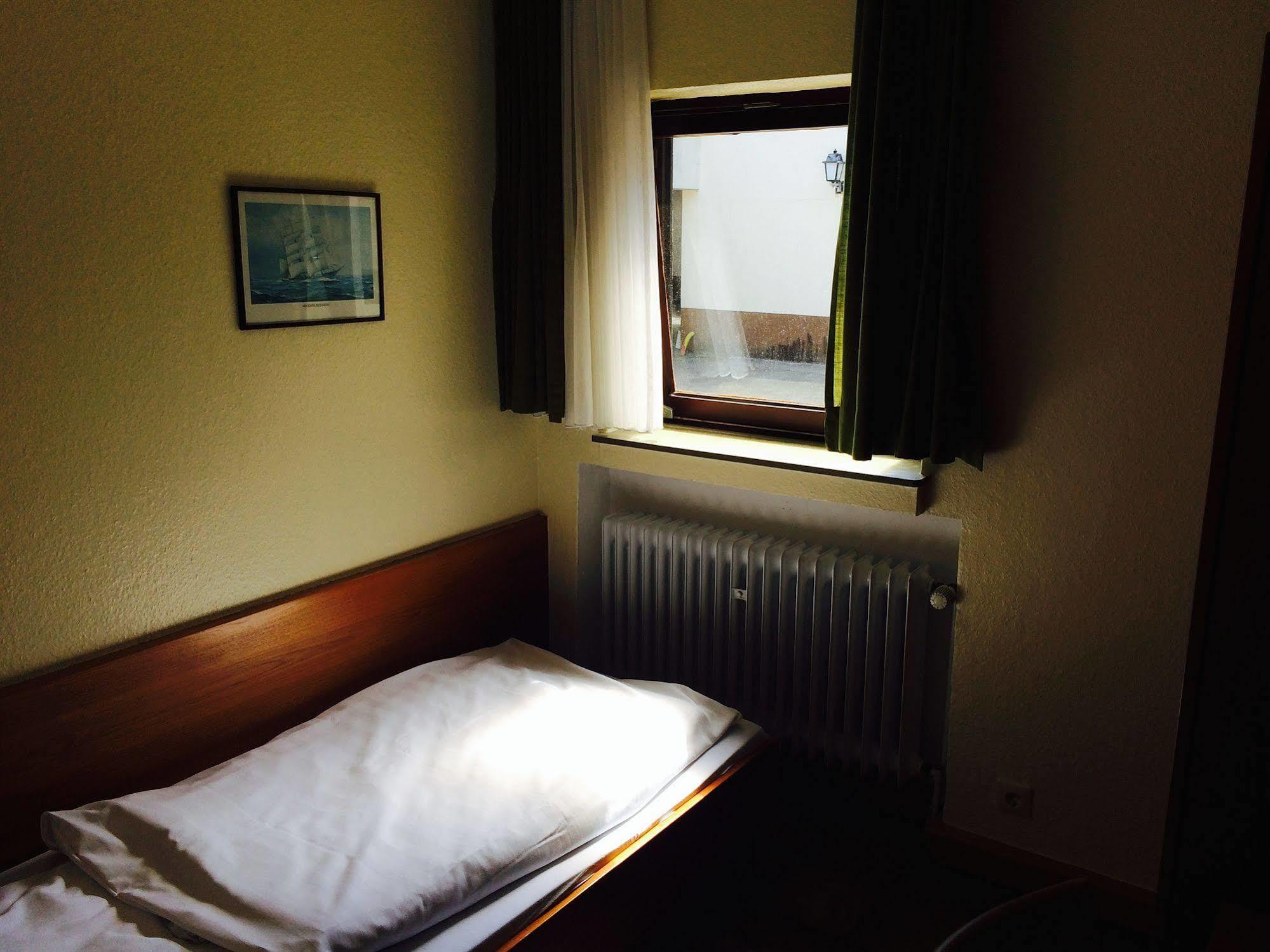 Hotel & Am Theaterplatz Bremerhaven